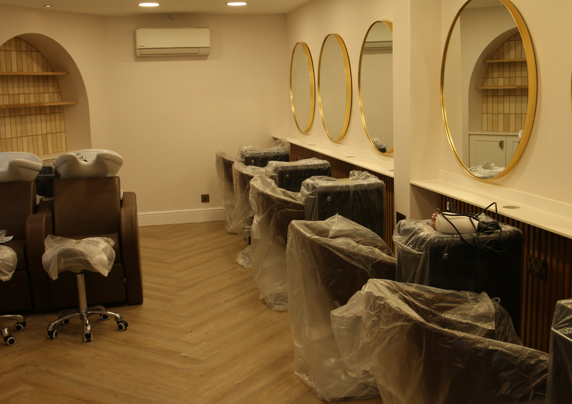 High-level painting and decorating by Hi-Tech