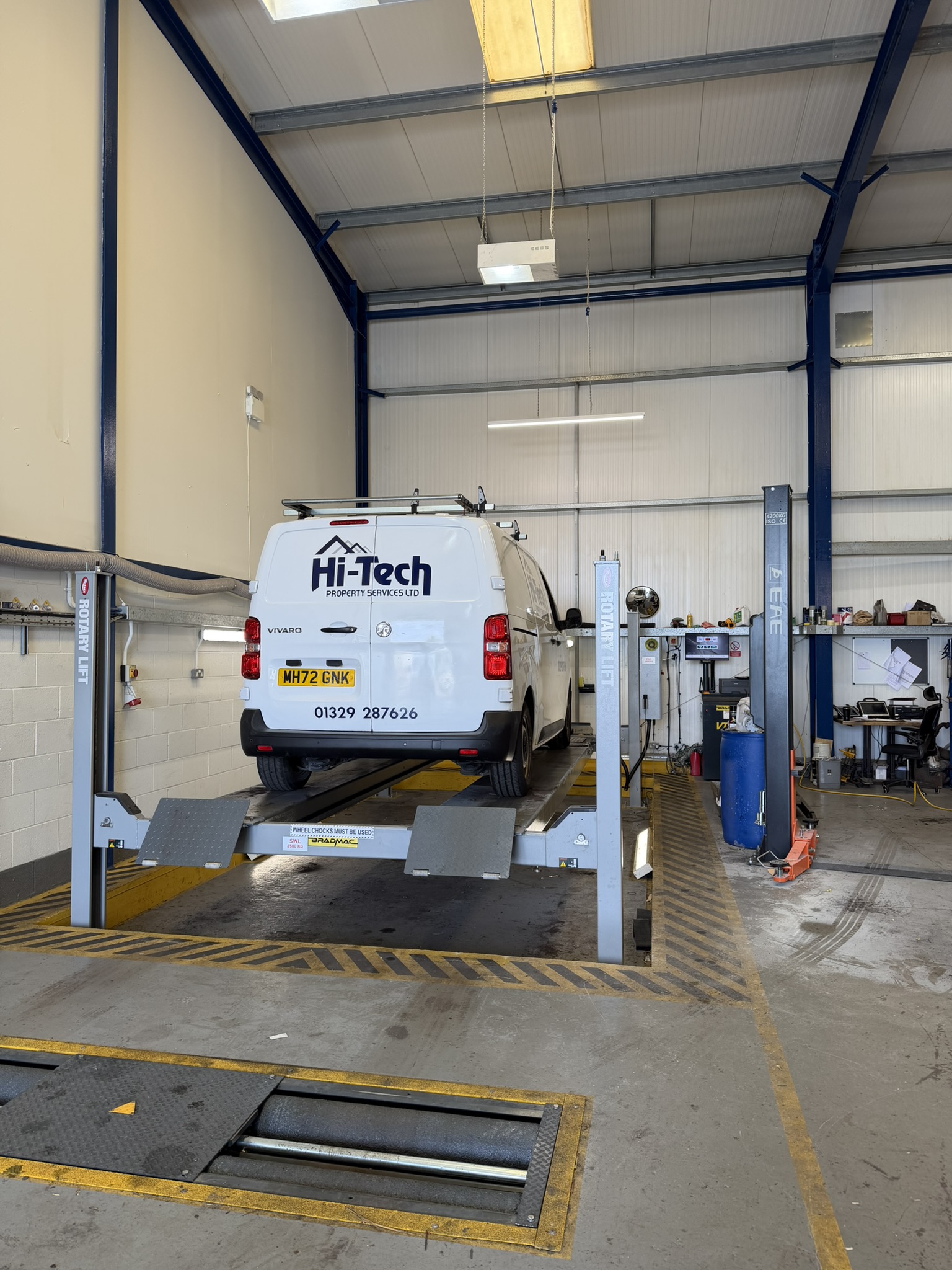 Hi-Tech fleet vehicle servicing and repair